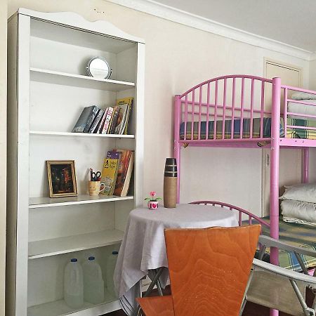 Cherry House & Self Catering Hotell Leeds  Exteriör bild
